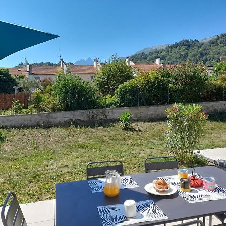 Gite Les Rhododendrons Fleurs Des Pyrenees Villa Argeles-Gazost Exterior photo